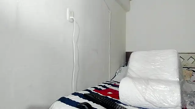 Snapshot of Brianrosex chatting on 03-16-25, 05:47 Brianrosex online show from 03-16-25, 05:47