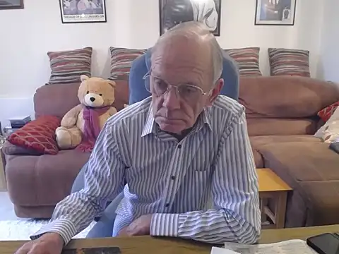 Ferret7777 online show from 10-19-25, 08:48