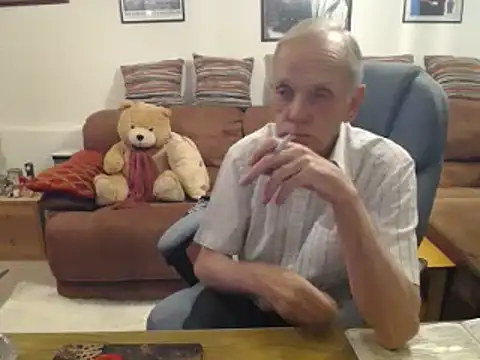 Snapshot of Ferret7777 chatting on 07-01-26, 07:02 Ferret7777 online show from 07-01-26, 07:02