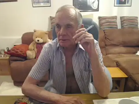 Snapshot of Ferret7777 chatting on 07-18-26, 06:23 Ferret7777 online show from 07-18-26, 06:23