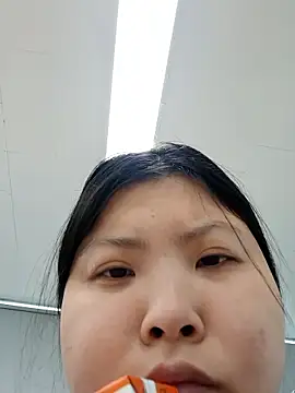 hello098712 online show from 11-19-25, 03:28