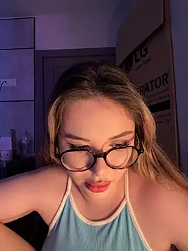 CutiePie3 online show from 09-24-25, 09:29