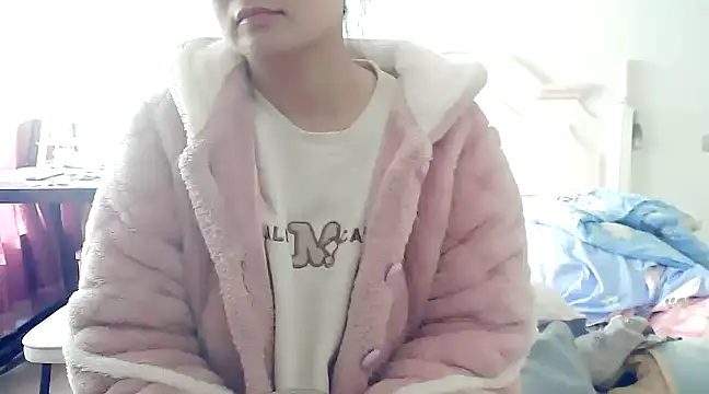 CN-Xiaoxi online show from 12-24-24, 04:33