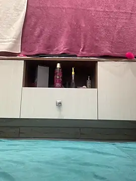 abyusif101099 online show from 03-18-26, 09:18