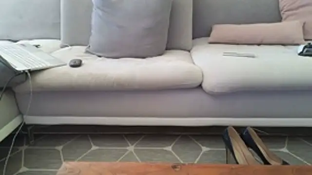 Snapshot of Laure11 chatting on 10-30-25, 01:23 Laure11 online show from 10-30-25, 01:23