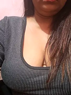 Hot-Anuska online show from 12-19-25, 06:15