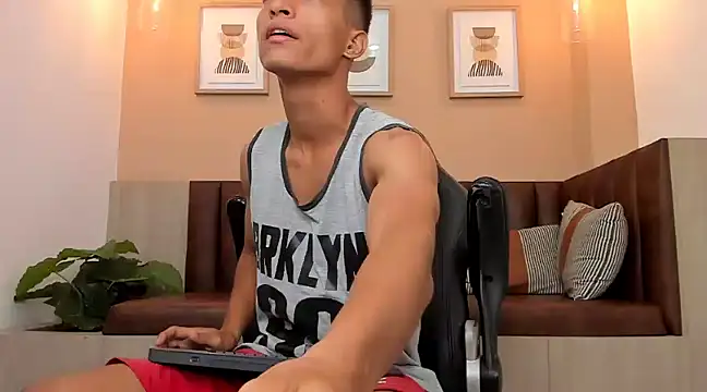 wolf james123 online show from 02-06-25, 03:48