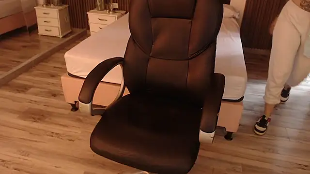 Sam mansson66 online show from 09-12-25, 01:44