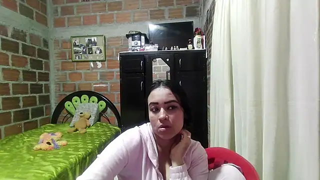 samanthaPuxy online show from 12-22-25, 06:32