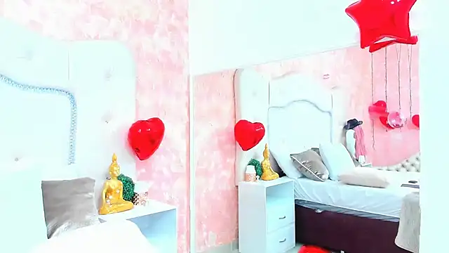 NahomiWhitel online show from 02-22-25, 06:41