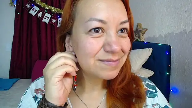 Snapshot of Delilah_Belmont chatting on 12-23-24, 08:14 Delilah Belmont online show from 12-23-24, 08:14