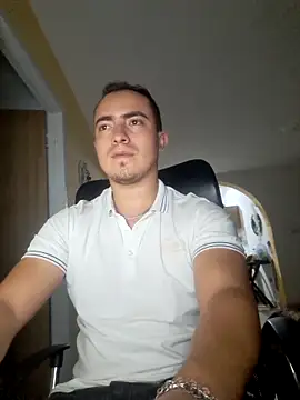 Snapshot of dragon1006 chatting on 01-05-25, 02:27 dragon1006 online show from 01-05-25, 02:27