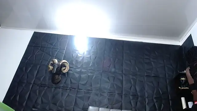 Hanna Fox 69 online show from 12-21-25, 05:14