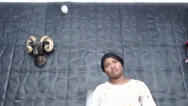 Hanna Fox 69 online show from 03-08-26, 10:13