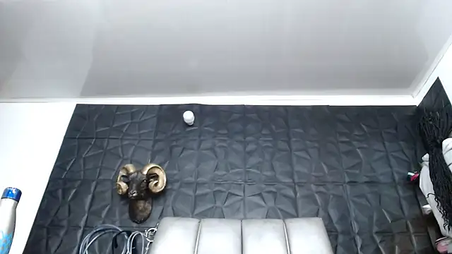 Hanna Fox 69 online show from 04-15-26, 08:54