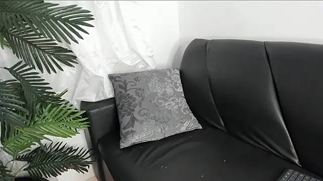 Fernanda brown18 online show from 01-20-25, 09:46