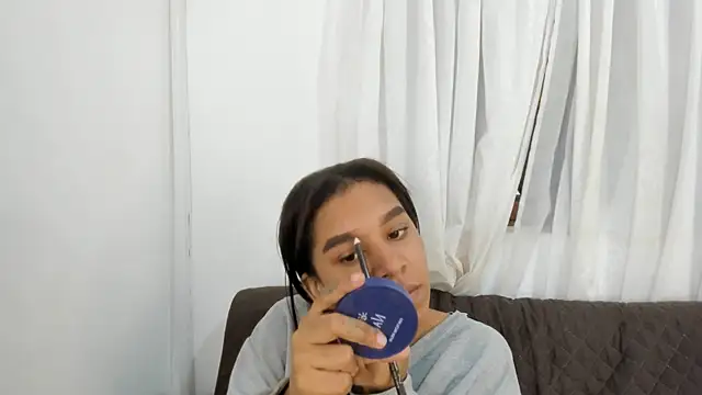 Fernanda brown18 online show from 10-24-25, 07:54