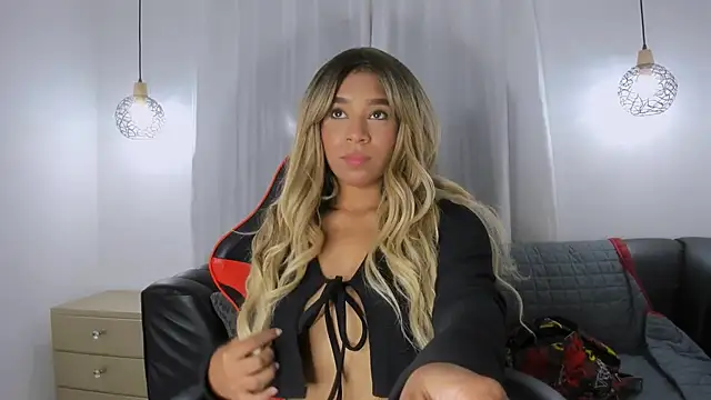 Fernanda brown18 online show from 10-25-25, 08:14