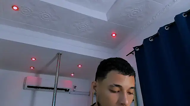 Fernanda brown18 online show from 11-26-25, 08:21