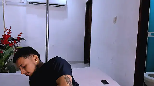 Fernanda brown18 online show from 12-02-25, 08:26