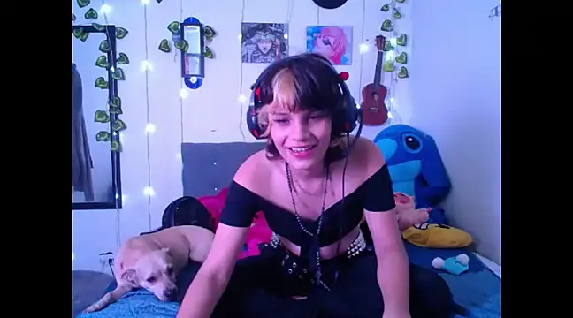 Caitlynwheler online show from 01-22-25, 08:59