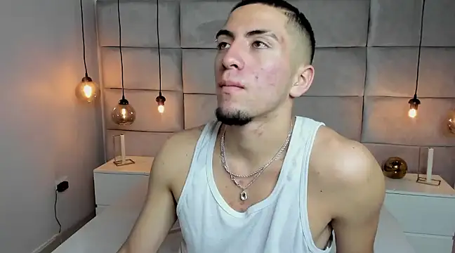Snapshot of King_Dante_ chatting on 02-13-25, 07:52 King Dante online show from 02-13-25, 07:52