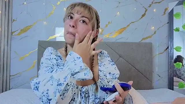 agatha 97  online show from 10-15-25, 02:01