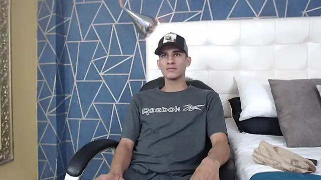Snapshot of JakeMoxley chatting on 02-02-25, 12:46 JakeMoxley online show from 02-02-25, 12:46