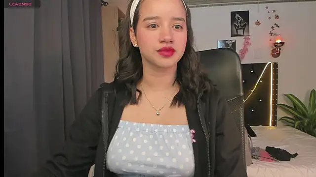 emilyrouxe online show from 03-07-25, 02:12