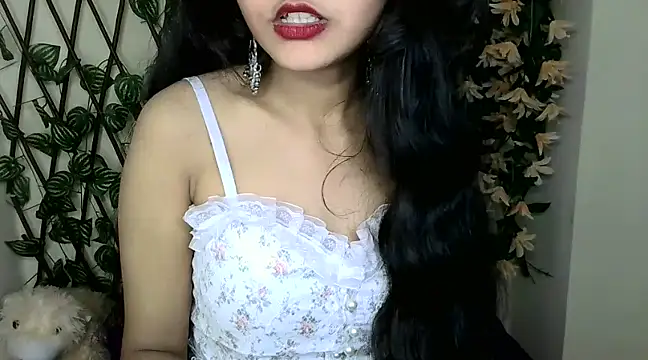 Snapshot of SUZY_FROMUS chatting on 01-18-25, 07:58 SUZY FROMUS online show from 01-18-25, 07:58