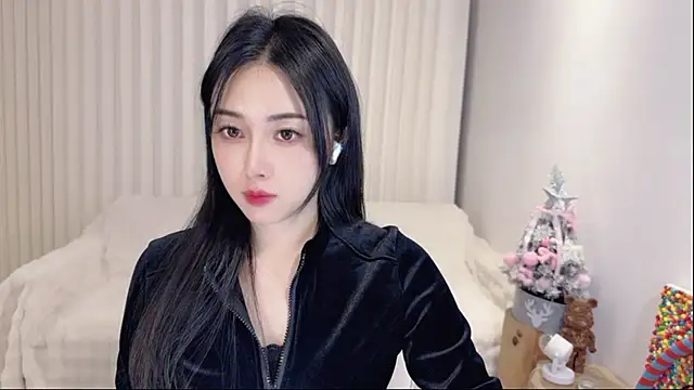 Snapshot of K-moumou chatting on 02-26-25, 07:49 K-moumou online show from 02-26-25, 07:49