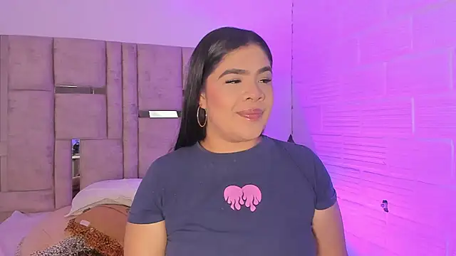 EmmaBecket2 online show from 10-22-25, 04:46