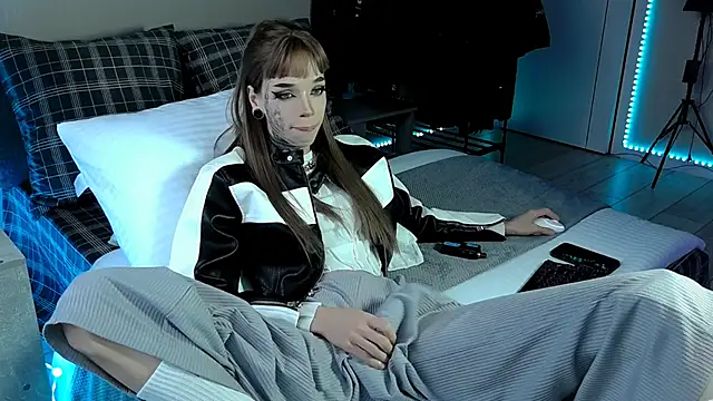 Tanya M online show from 12-29-24, 12:12