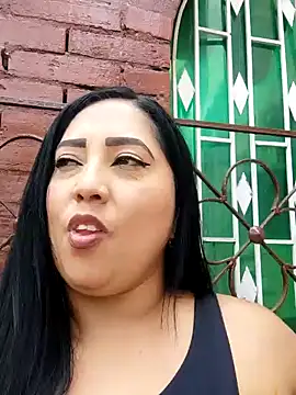 Snapshot of samanta_owenss chatting on 12-18-24, 06:35 samanta owenss online show from 12-18-24, 06:35