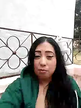 Snapshot of samanta_owenss chatting on 12-23-24, 06:37 samanta owenss online show from 12-23-24, 06:37