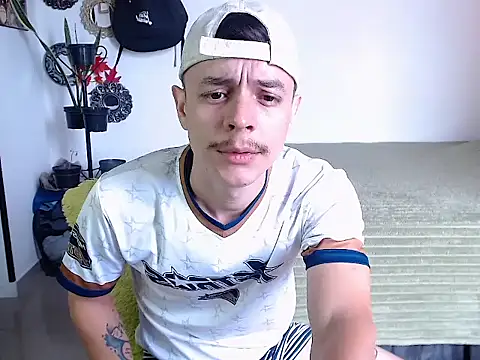 PaleVibes online show from 06-14-26, 07:49