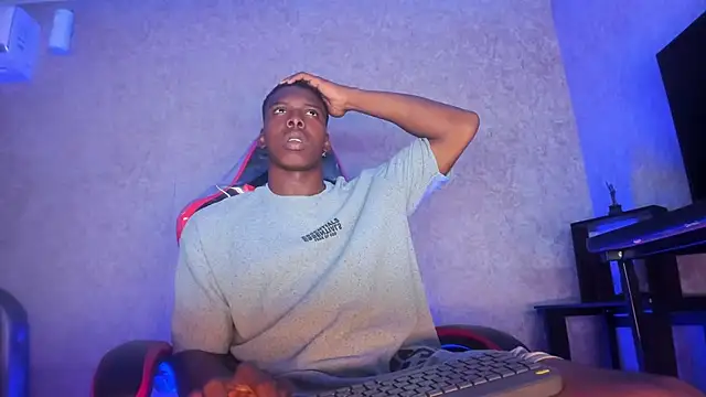 Snapshot of JD_THEBABY chatting on 10-02-25, 02:24 JD THEBABY online show from 10-02-25, 02:24