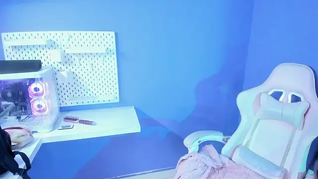 Annie9  online show from 10-02-25, 02:40