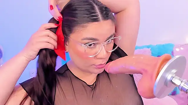 Snapshot of Isa_belaa chatting on 02-10-25, 02:05 Isa belaa online show from 02-10-25, 02:05