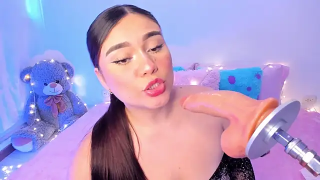 Snapshot of Isa_belaa chatting on 02-19-25, 03:05 Isa belaa online show from 02-19-25, 03:05