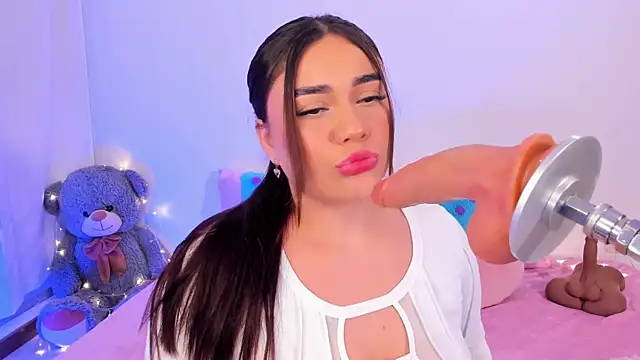 Snapshot of Isa_belaa chatting on 03-01-25, 12:17 Isa belaa online show from 03-01-25, 12:17