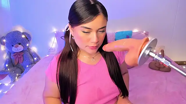 Snapshot of Isa_belaa chatting on 03-18-25, 02:37 Isa belaa online show from 03-18-25, 02:37