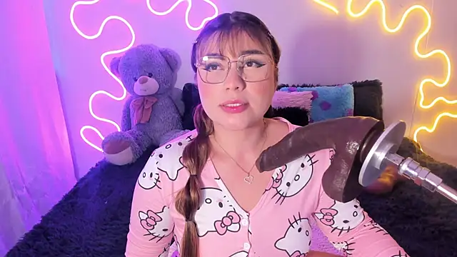 Snapshot of Isa_belaa chatting on 10-16-25, 11:55 Isa belaa online show from 10-16-25, 11:55