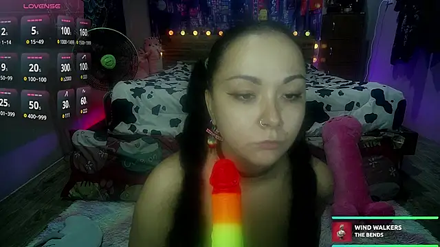 kellycakemeow online show from 10-22-25, 05:08