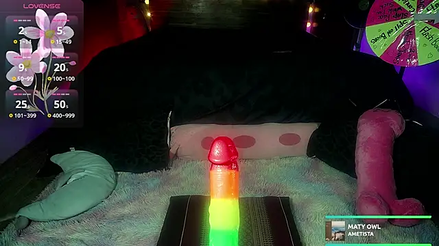 kellycakemeow online show from 10-27-25, 05:22