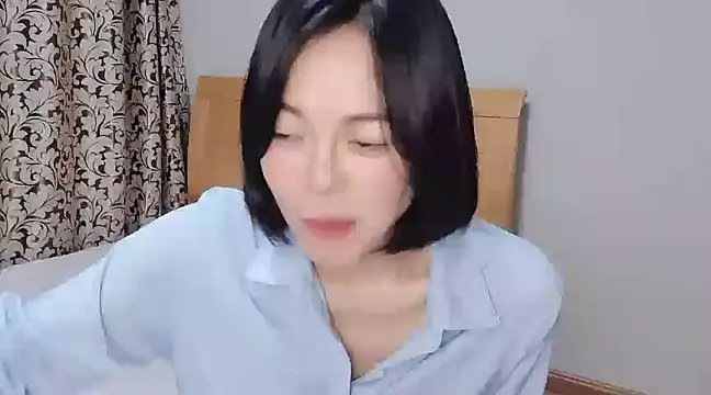 Linda-LL online show from 02-18-25, 12:17