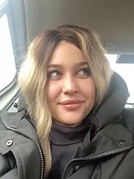 KikiWatson online show from 12-17-24, 07:07