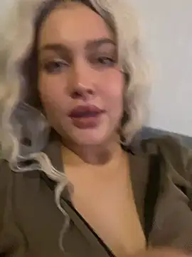 KikiWatson online show from 01-18-25, 11:11