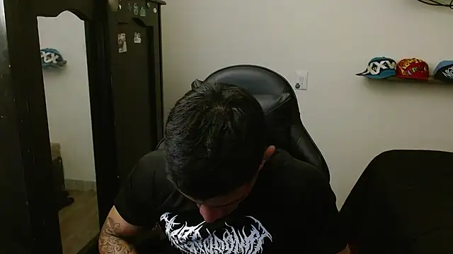 kv   xxx  online show from 12-21-25, 11:45