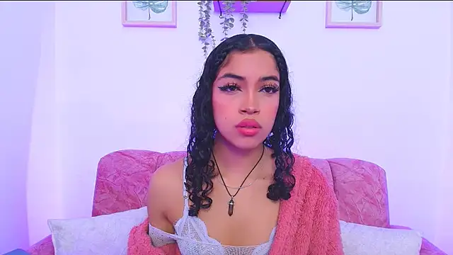 Snapshot of Sara_Jhonson chatting on 01-24-25, 12:52 Sara Jhonson online show from 01-24-25, 12:52